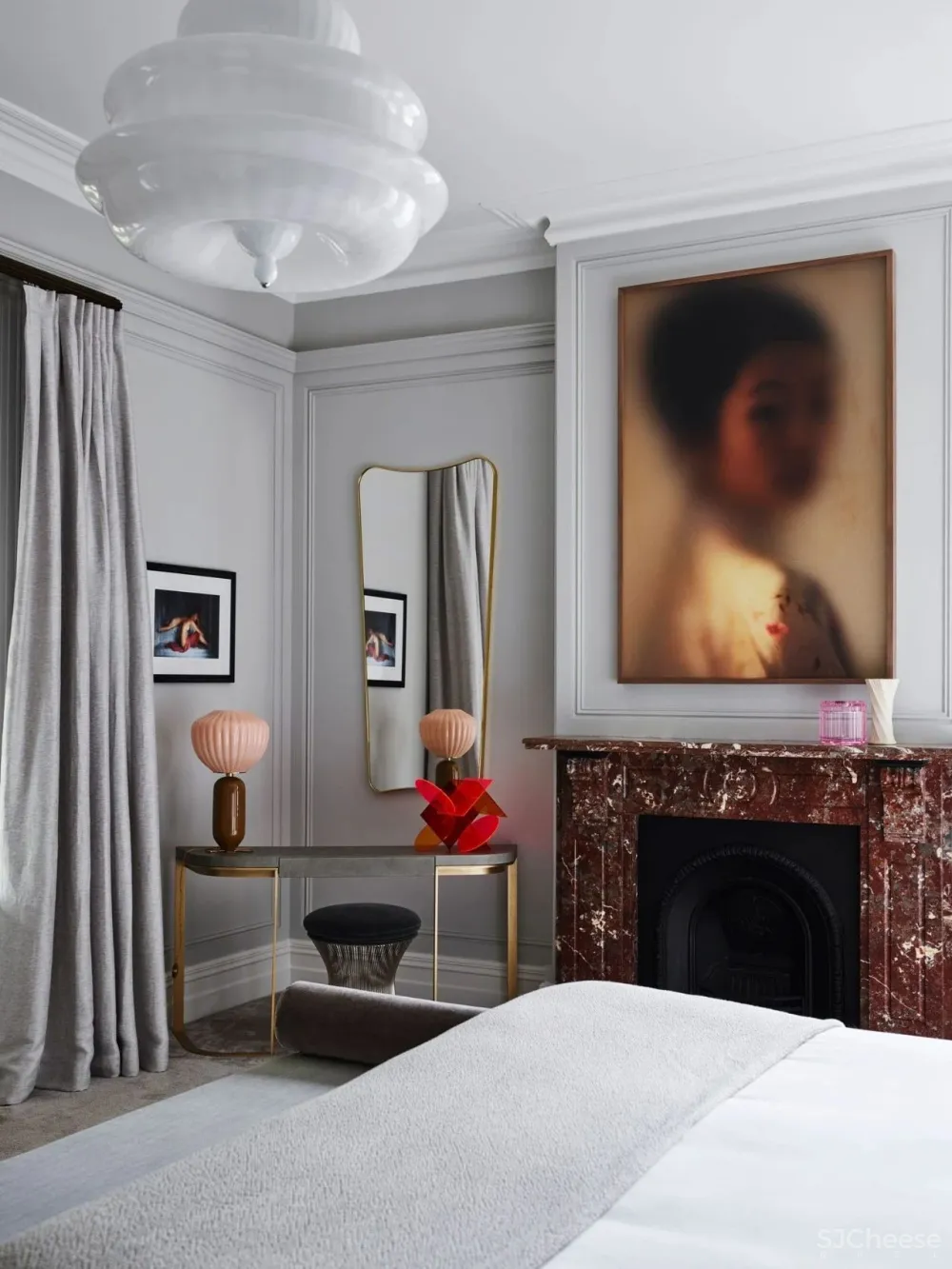 复古 轻奢,与浪漫主义撞个满怀。