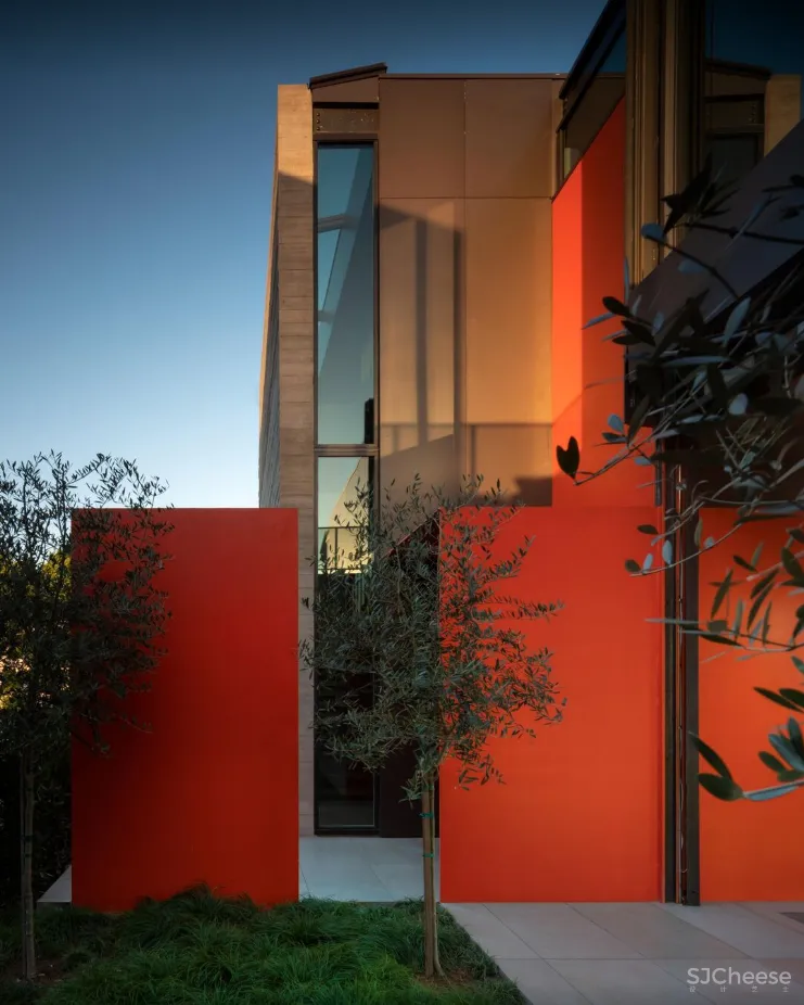 超酷工业风豪宅,不一样的机械美学