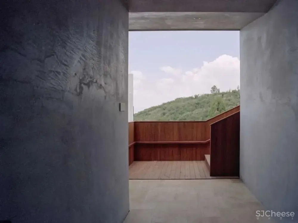 舒坦:在大理凤阳邑喝茶、洗片,他的“原生”乡建有何特别?