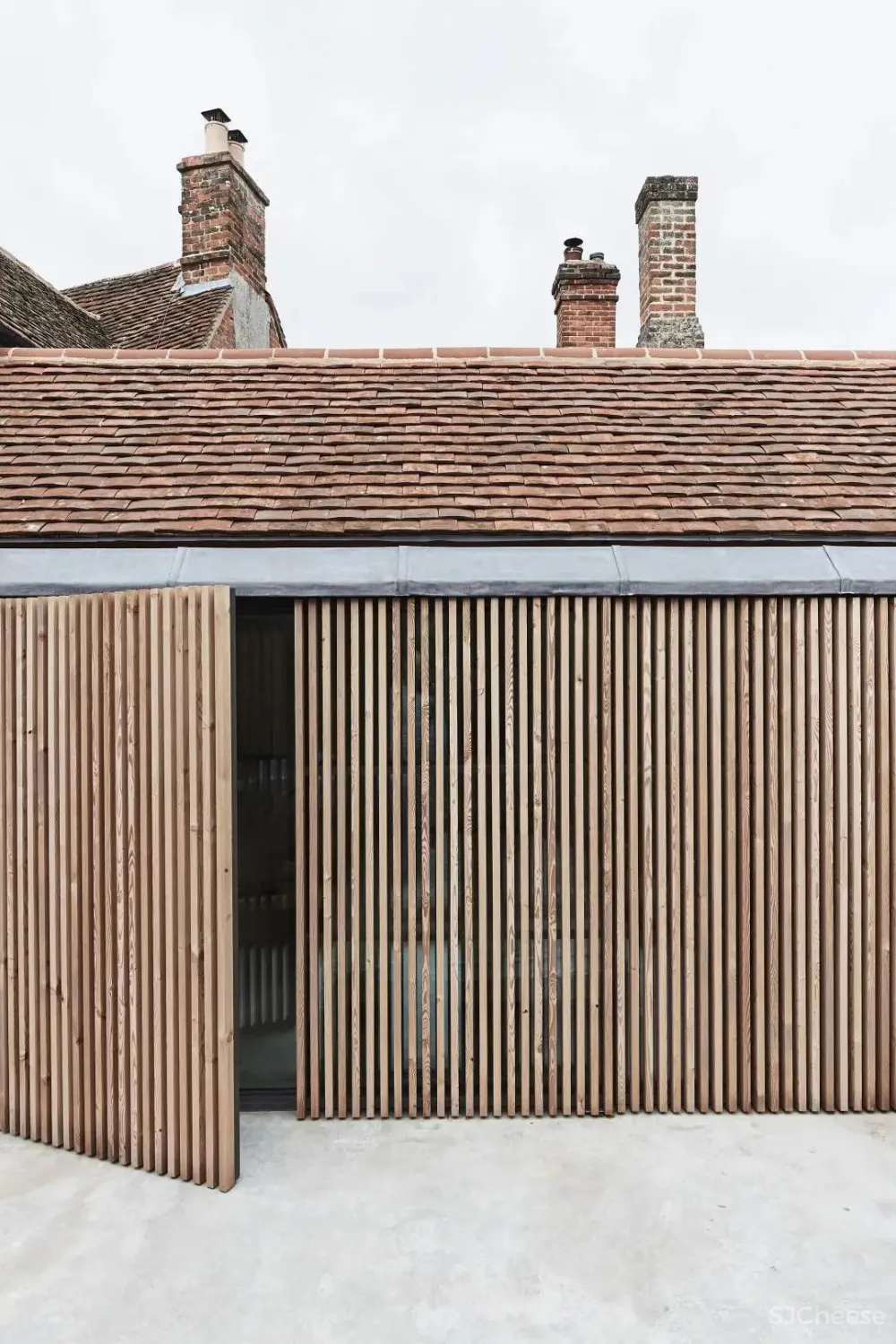 一个百年历史的磨坊，千年历史的遗址：这部电影捕捉了一个永恒的转变