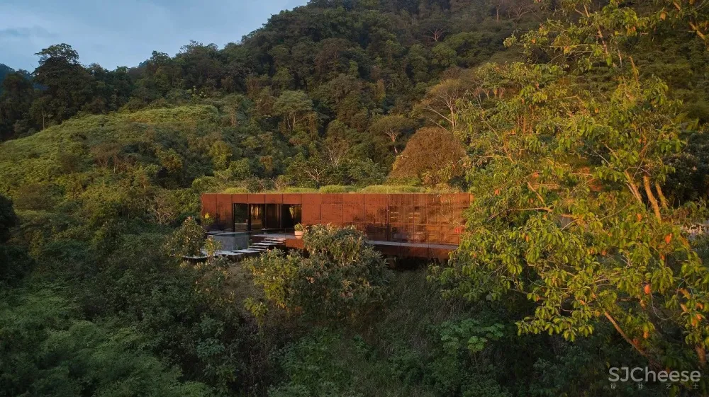 Formafatal丨哥斯达黎加超越想象的度假天堂