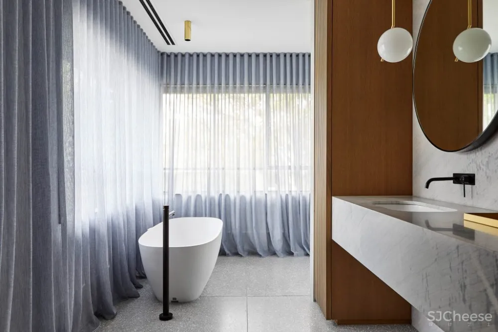 Christopher Elliott 新作 低调内敛的现代优雅