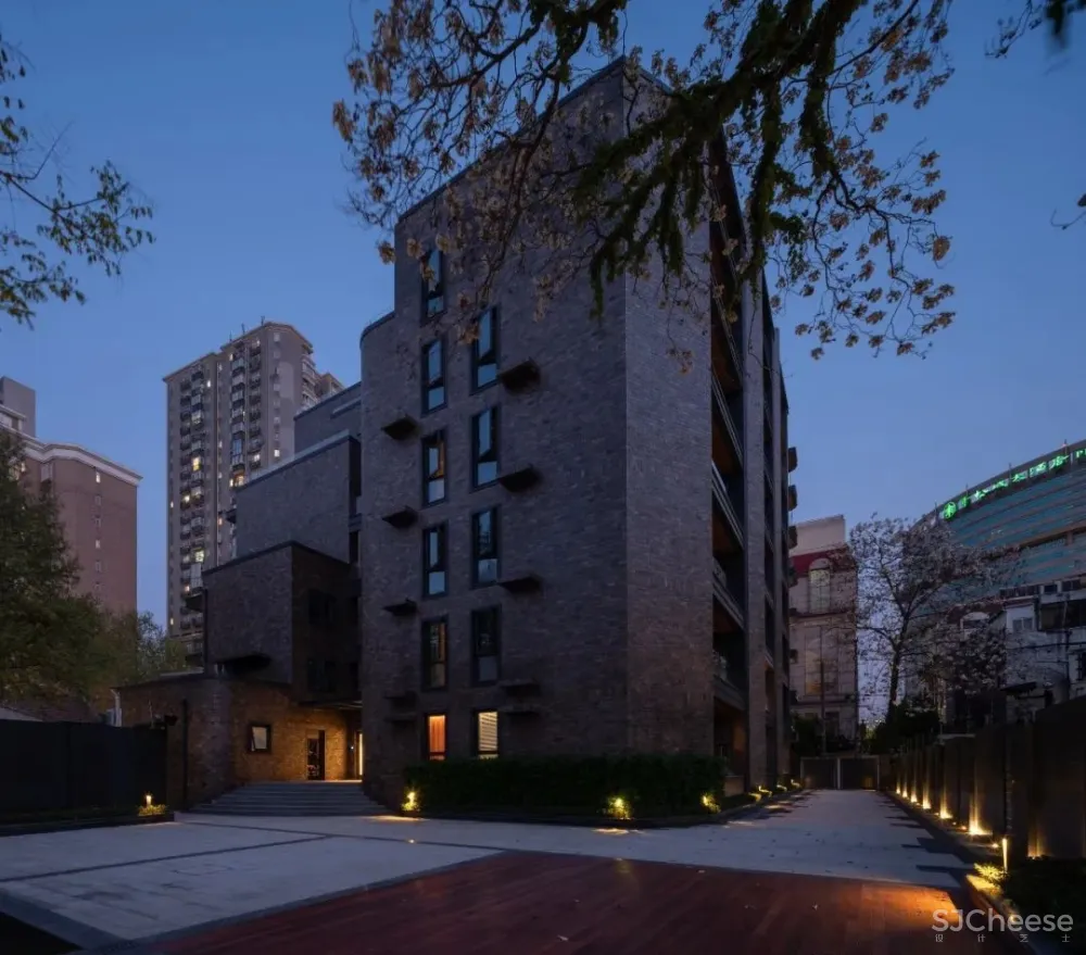 静谧人文居所之光——花样年·乌南396乌鲁木齐南路顶级公馆