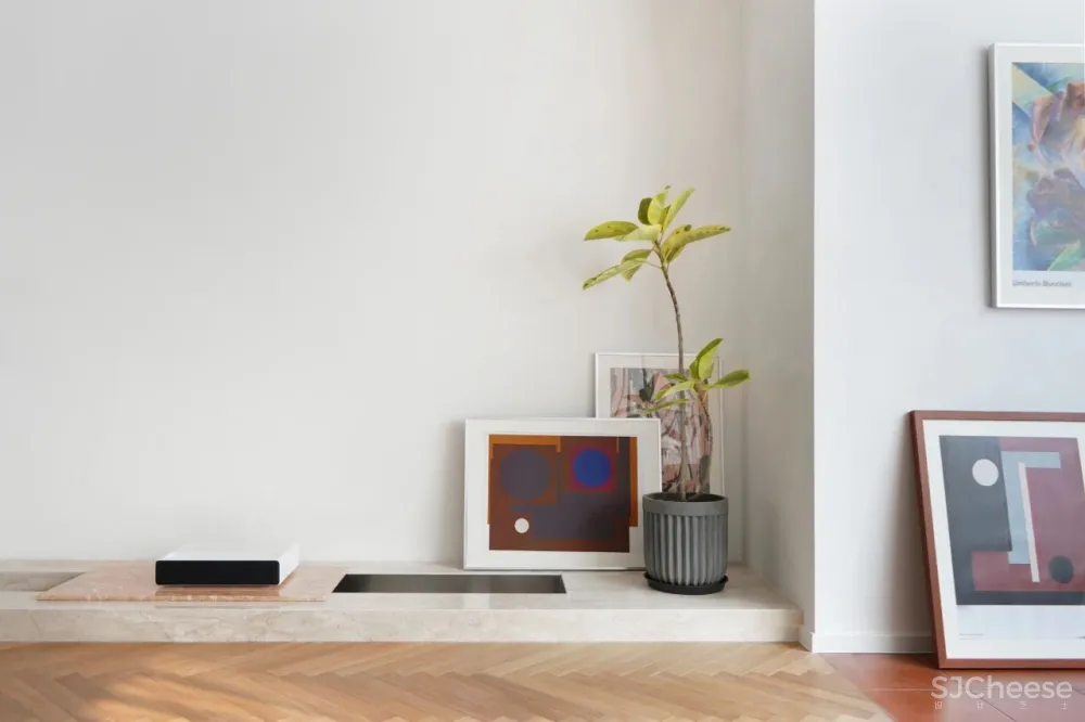 180㎡普通两居室,出彩全靠砸墙和抬高?