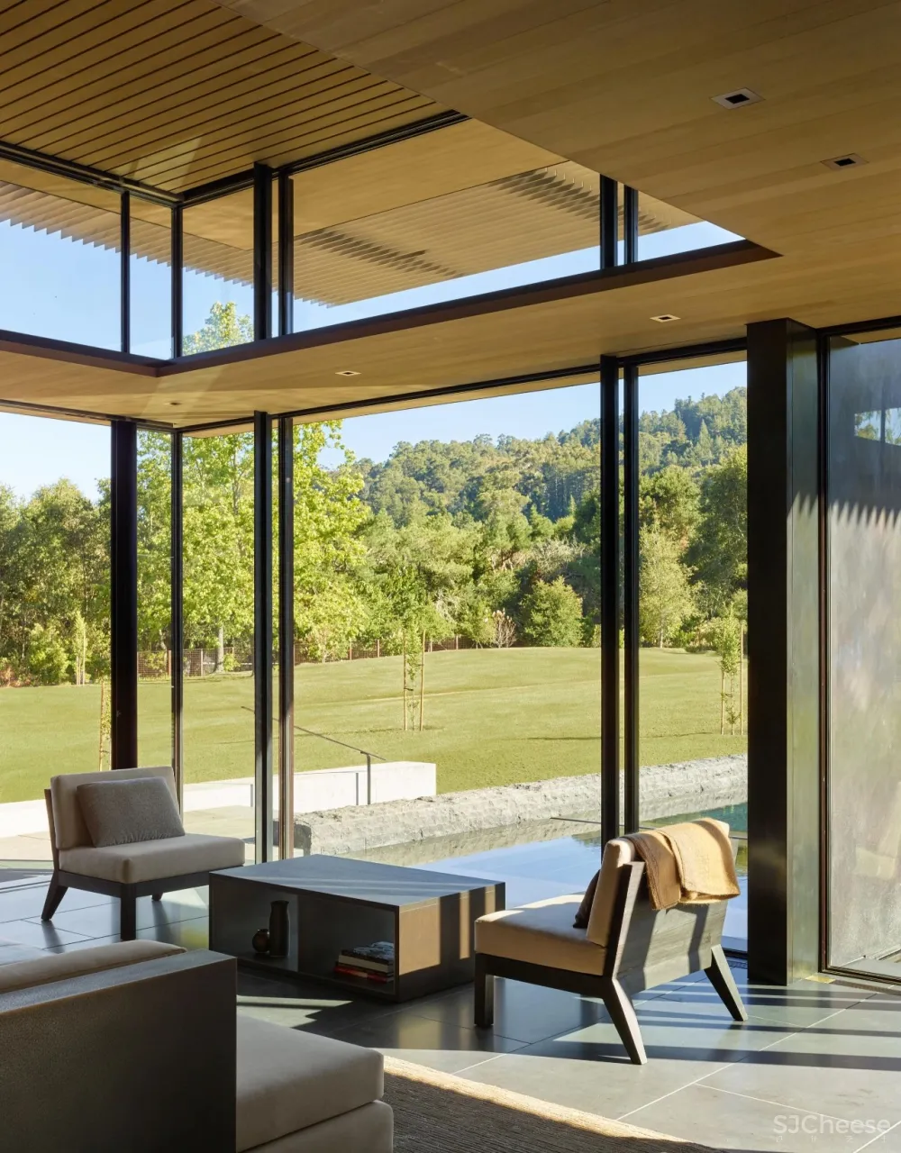 超酷工业风豪宅,不一样的机械美学