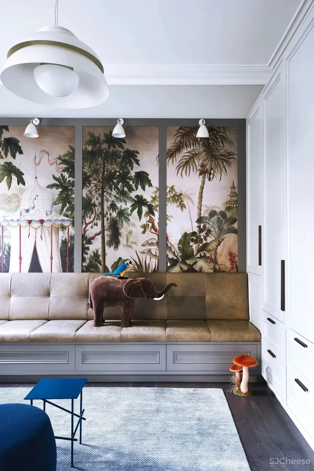 复古 轻奢,与浪漫主义撞个满怀。