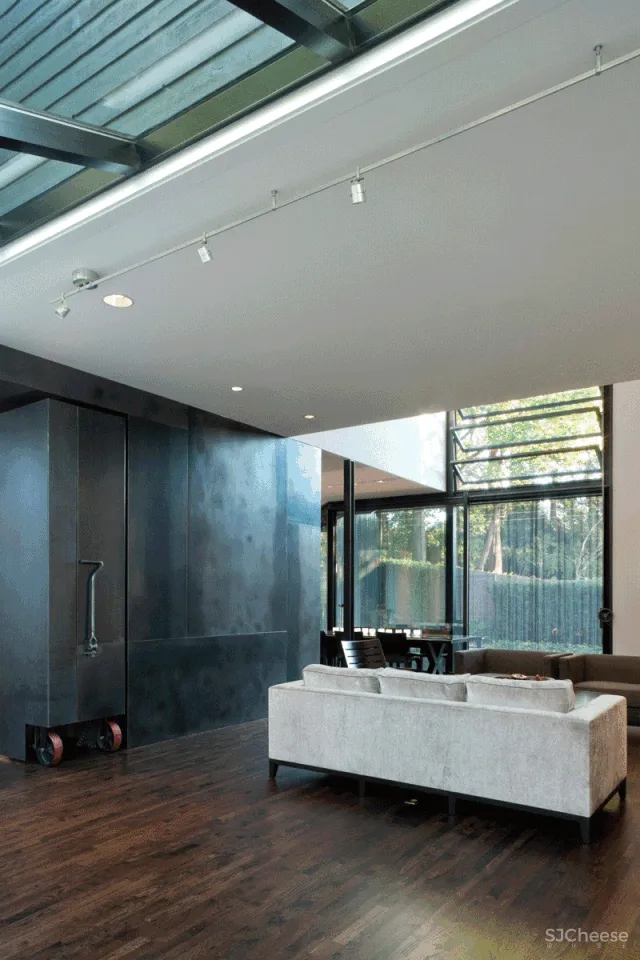 超酷工业风豪宅,不一样的机械美学