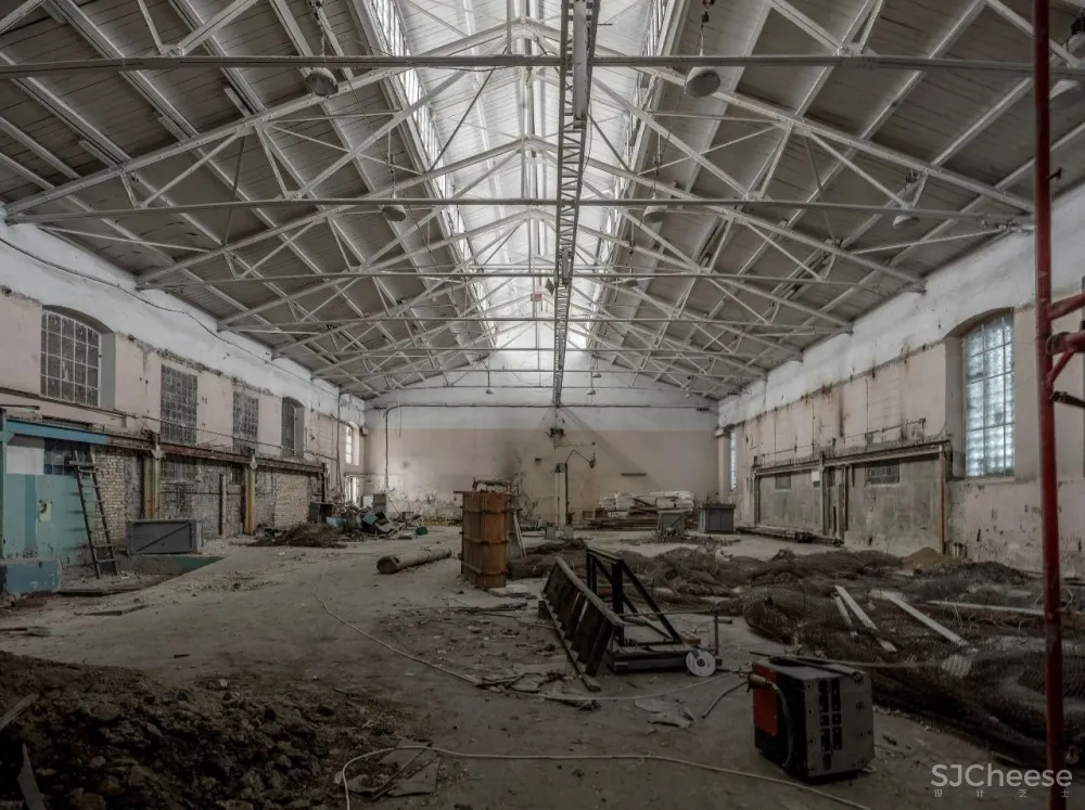 一个18世纪的军火库改造成基辅一个繁华的食品市场