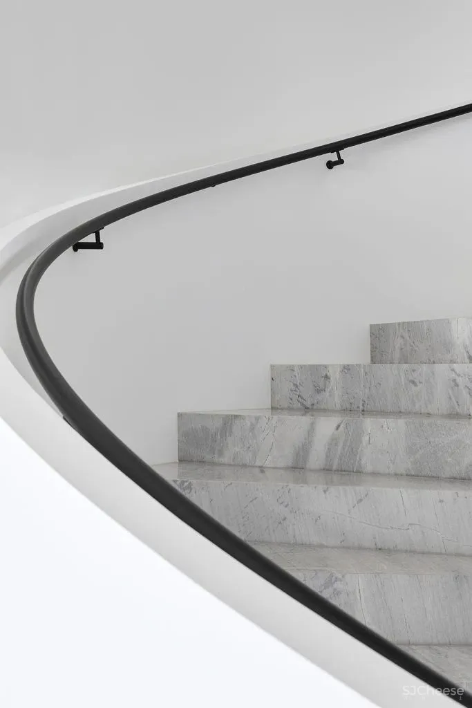 Christopher Elliott 新作 低调内敛的现代优雅