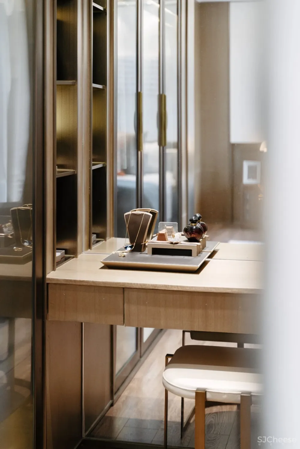 聚舍联合:现代精致别墅,平衡生活之美