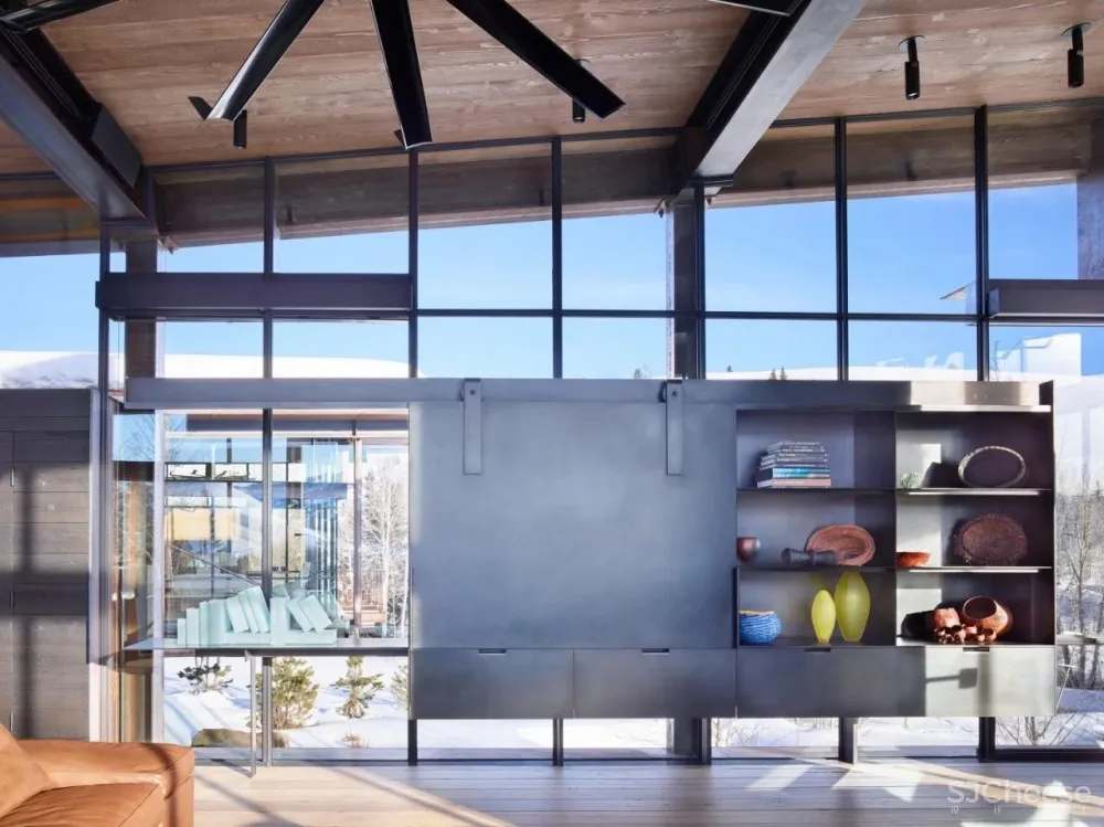 超酷工业风豪宅,不一样的机械美学