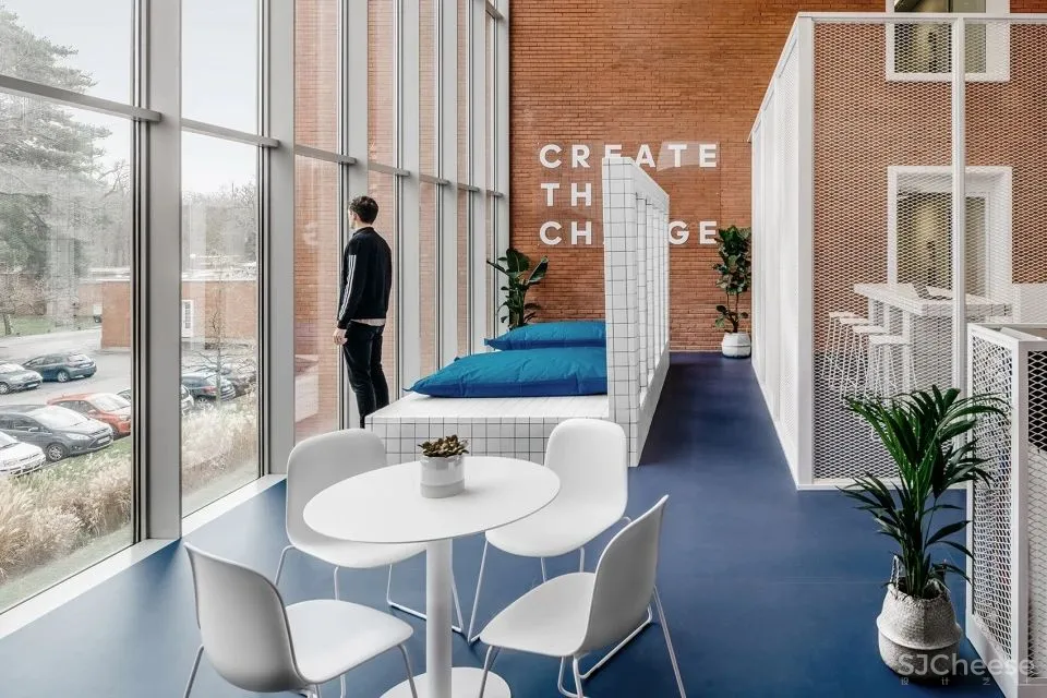 阿迪达斯X法国国家体育学院公共空间改造 Ubalt Architectes Ubi Bene