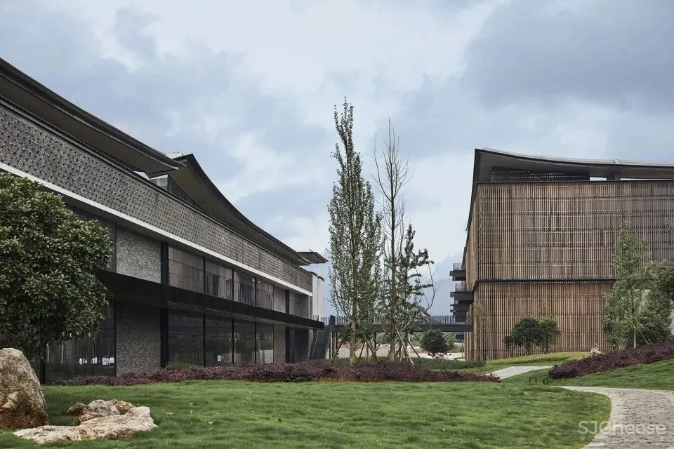 新作 桂林十如纺织工业园:工业4.0与传统中式山水 吕元祥建筑师事务所