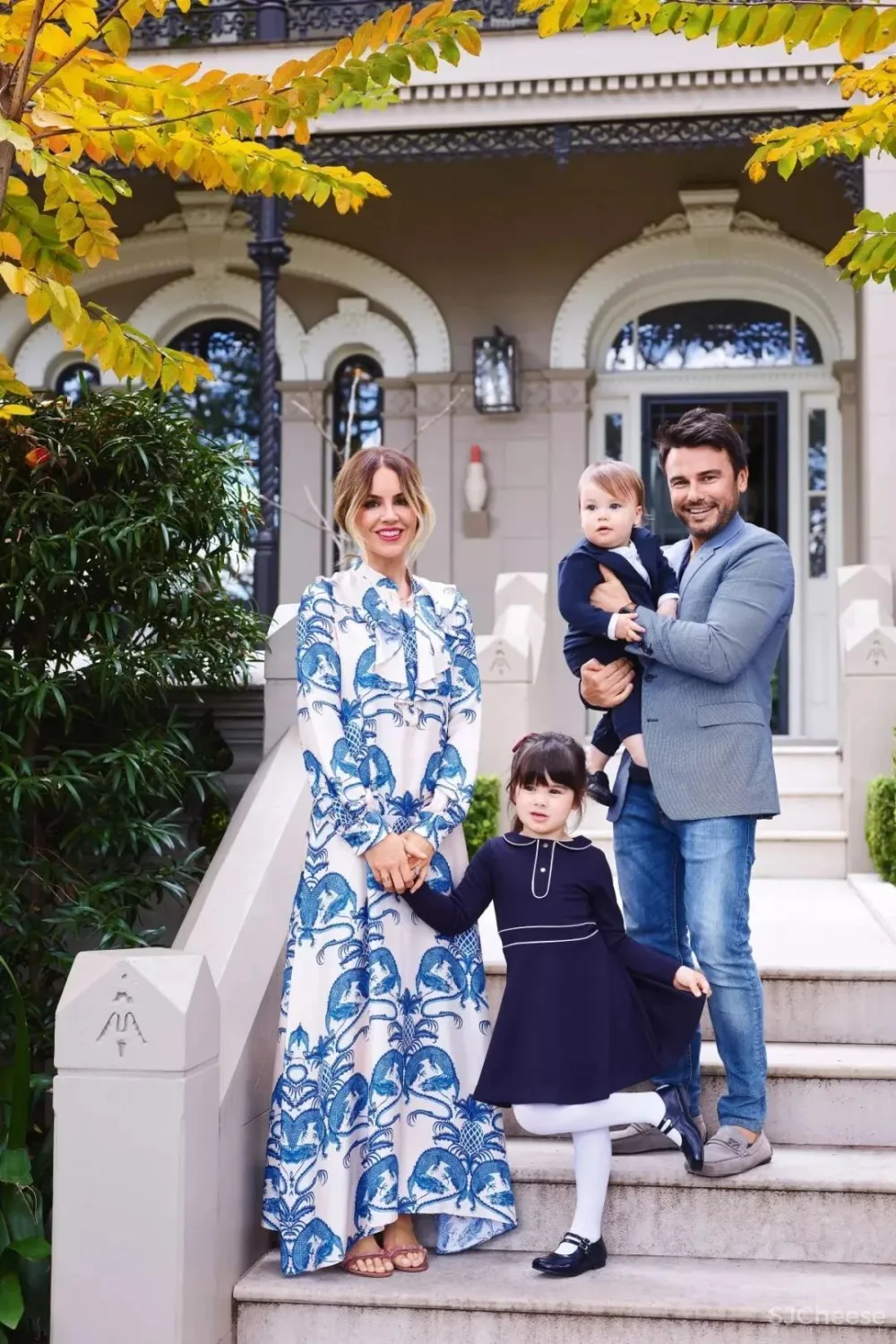 复古 轻奢,与浪漫主义撞个满怀。