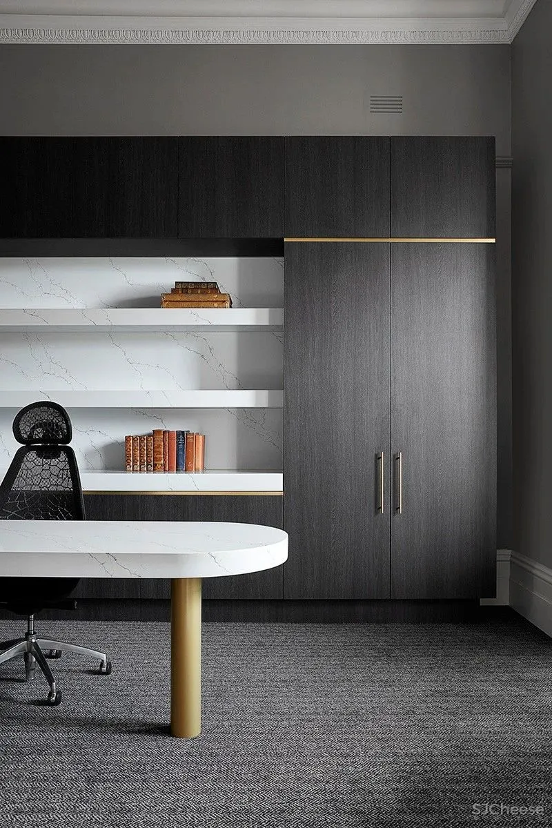 Christopher Elliott 新作 低调内敛的现代优雅