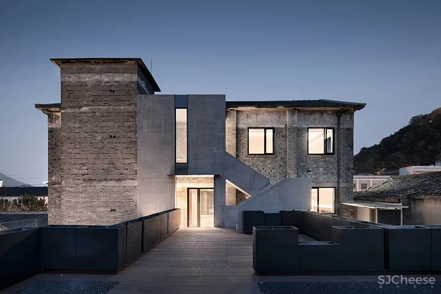 临海余丰里民宿,穿梭三个年代的建筑之间 零壹城市