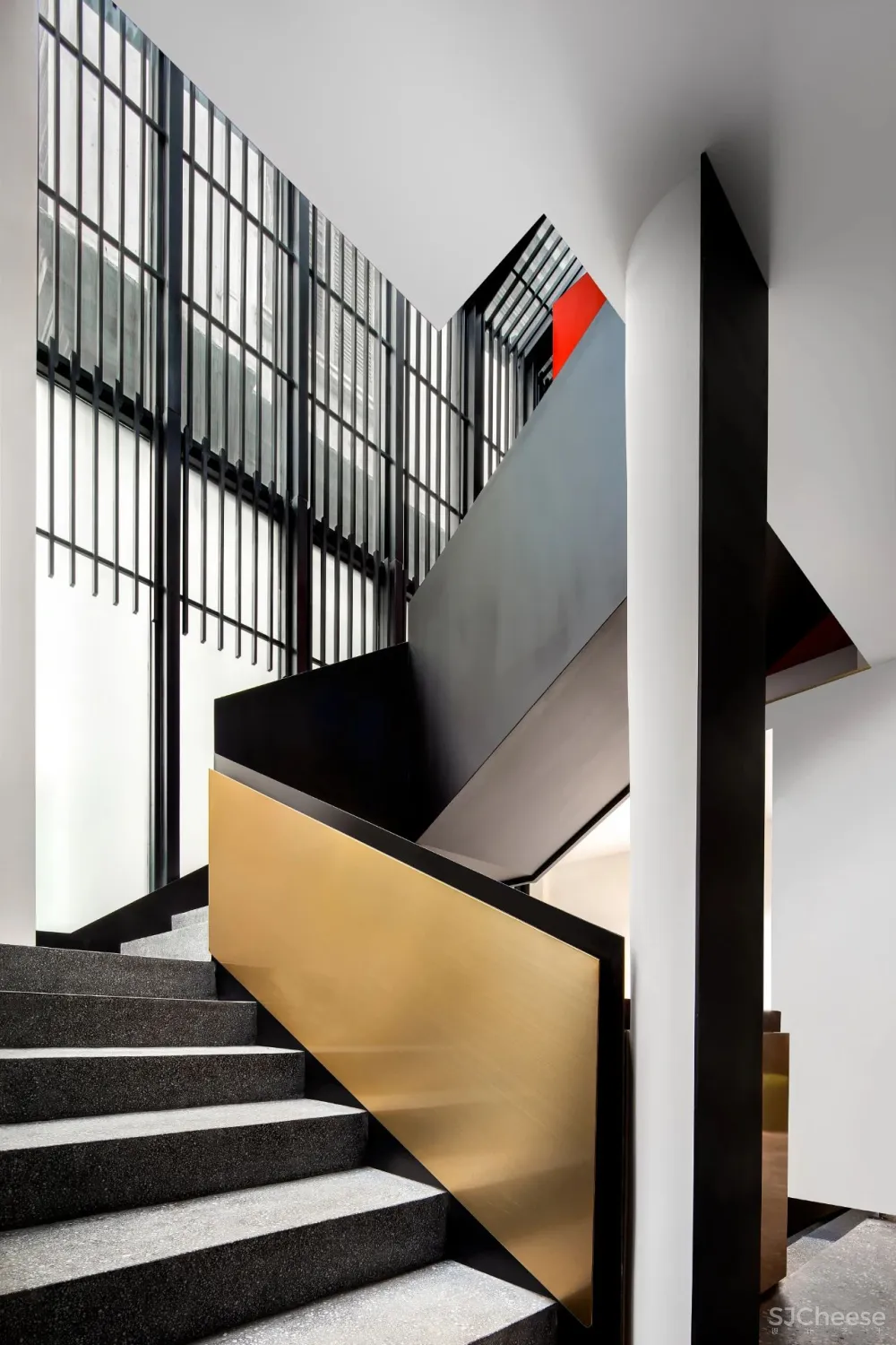 【2019年鉴榜办公作品】FW.GID 办公室 曾建龙