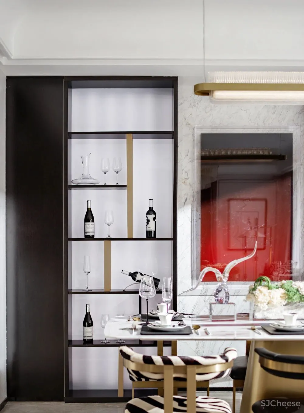 220㎡璀璨奢宅, 黑红配色,致敬经典!