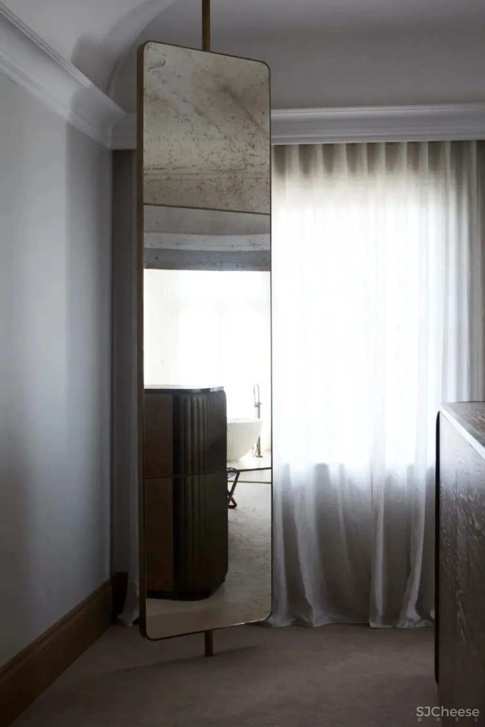 优雅“中性色”山顶别墅,低调却有品位!