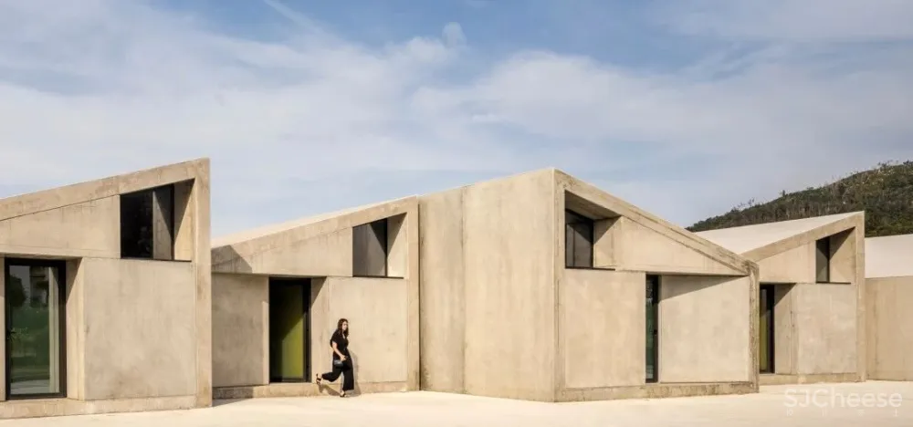 45㎡的混凝土LOFT，预制房也能有设计感！