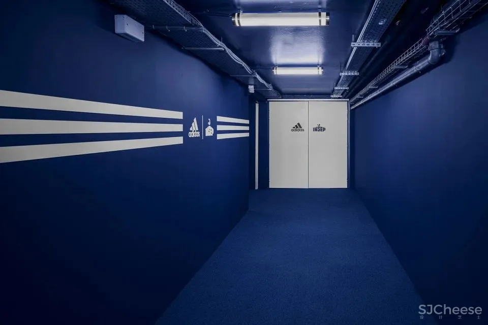 阿迪达斯X法国国家体育学院公共空间改造 Ubalt Architectes Ubi Bene