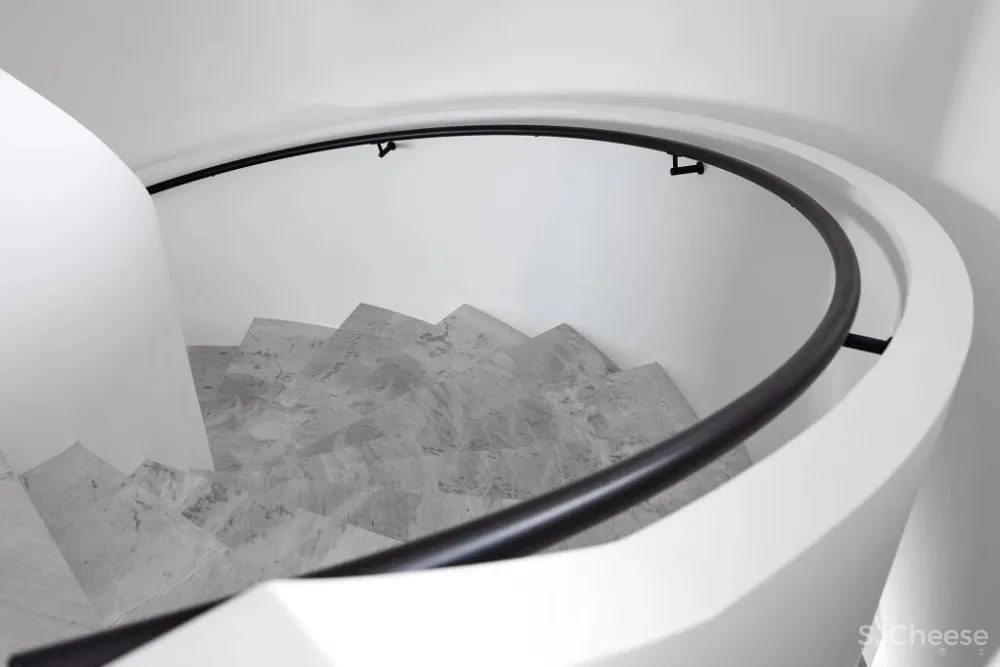 Christopher Elliott 新作 低调内敛的现代优雅