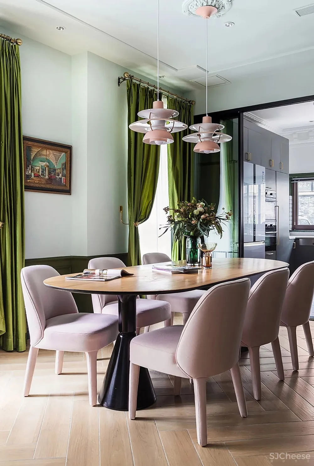 300m²红配绿的大胆设计,极尽“花俏”本事!网友直呼:美到不真实!