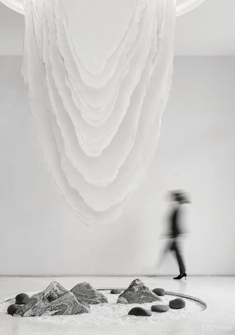 极致白意境,泼墨水云间