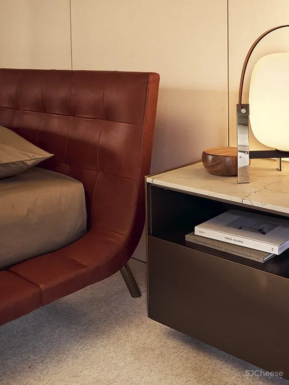 Poliform 在一所隐奢住宅内展开了大胆的试探