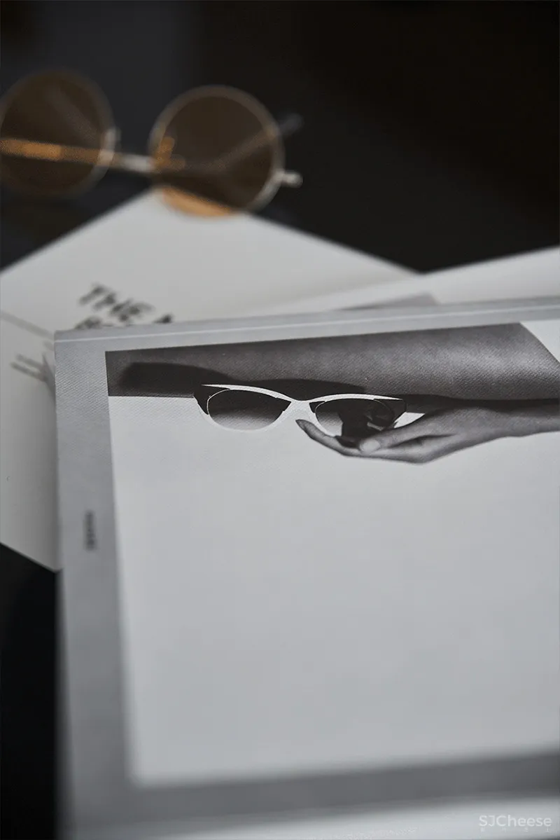 极简黑白灰,这样设计太有格调了!