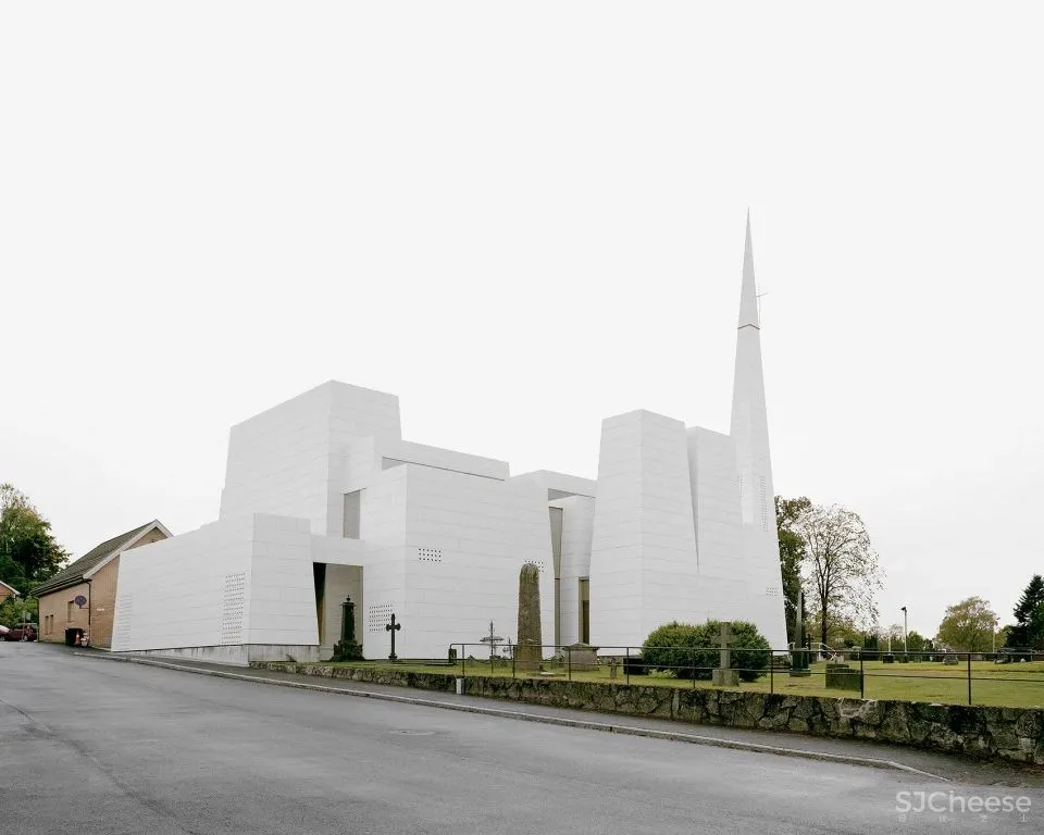 挪威波什格伦教堂:洁白瓷砖包覆的“复活”教堂 Espen Surnevik