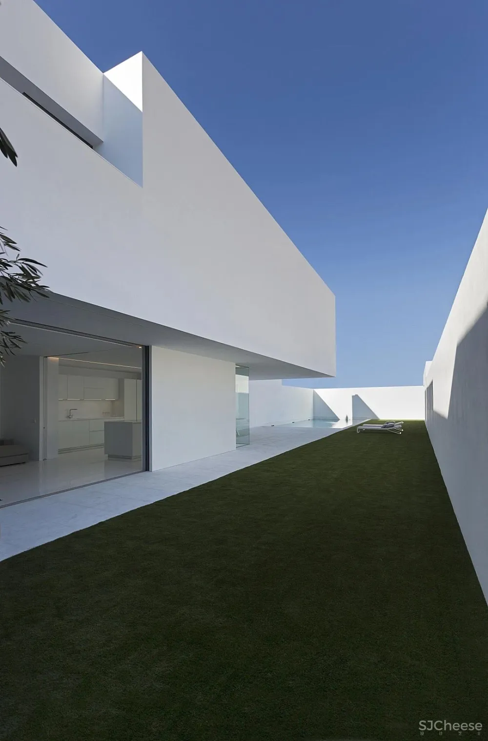 Fran Silvestre :遇见光,才知道白色极简有多美!