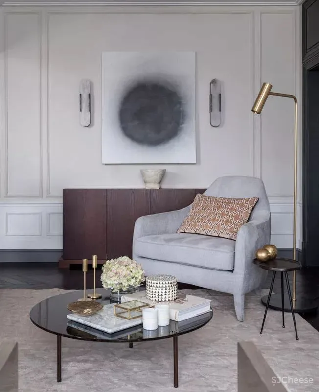 高级灰 红色，当代东方优雅美学的完美演绎