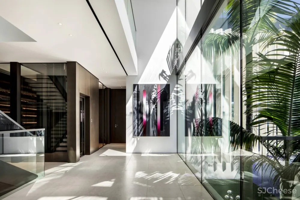 SAOTA | Hillside House , 洛杉矶天际线下的绿洲