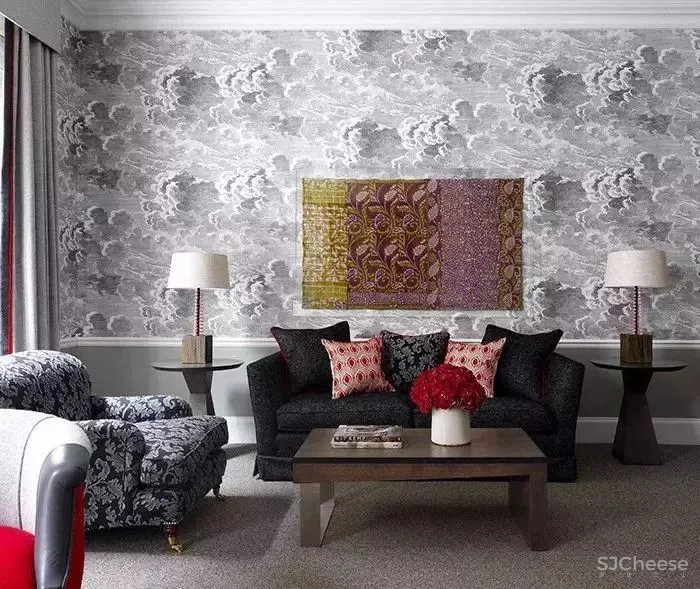 高级灰 红色，当代东方优雅美学的完美演绎