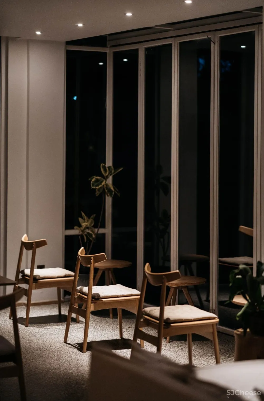 别止:重庆南山上的白房子,让人“重返18岁”