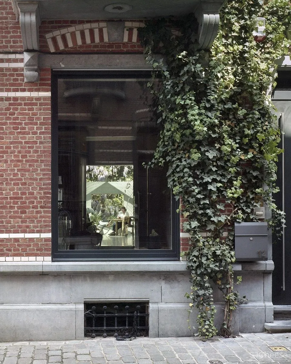 繁华城市中的宁静花园,比利时 51N4E