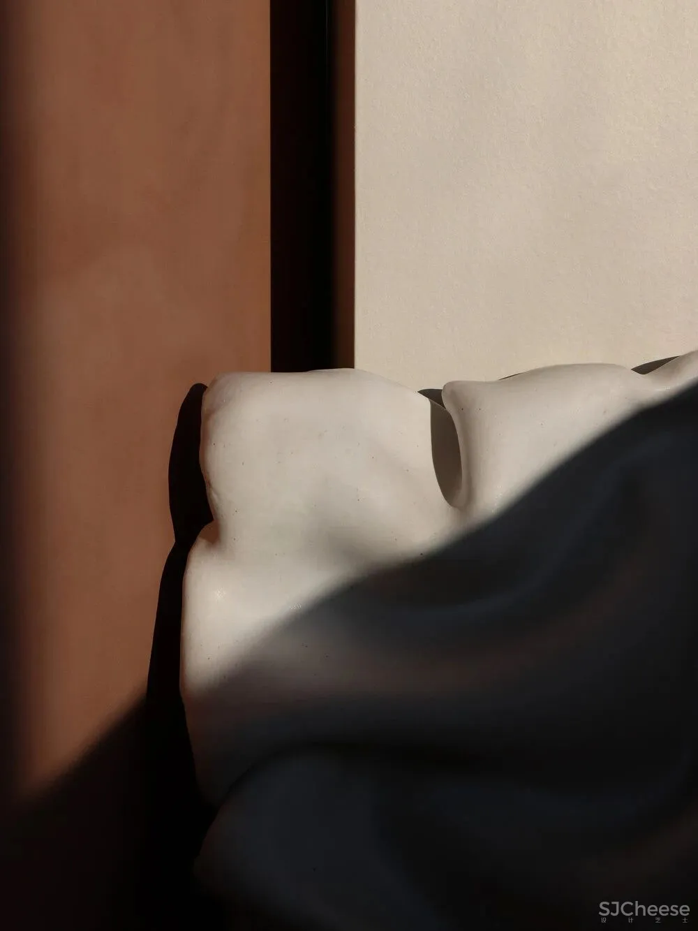 ALIUM|挑戰傳統的展示藝術的方式