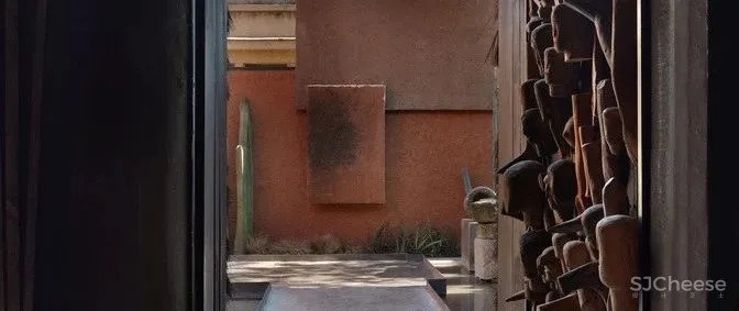 220㎡璀璨奢宅, 黑红配色,致敬经典!