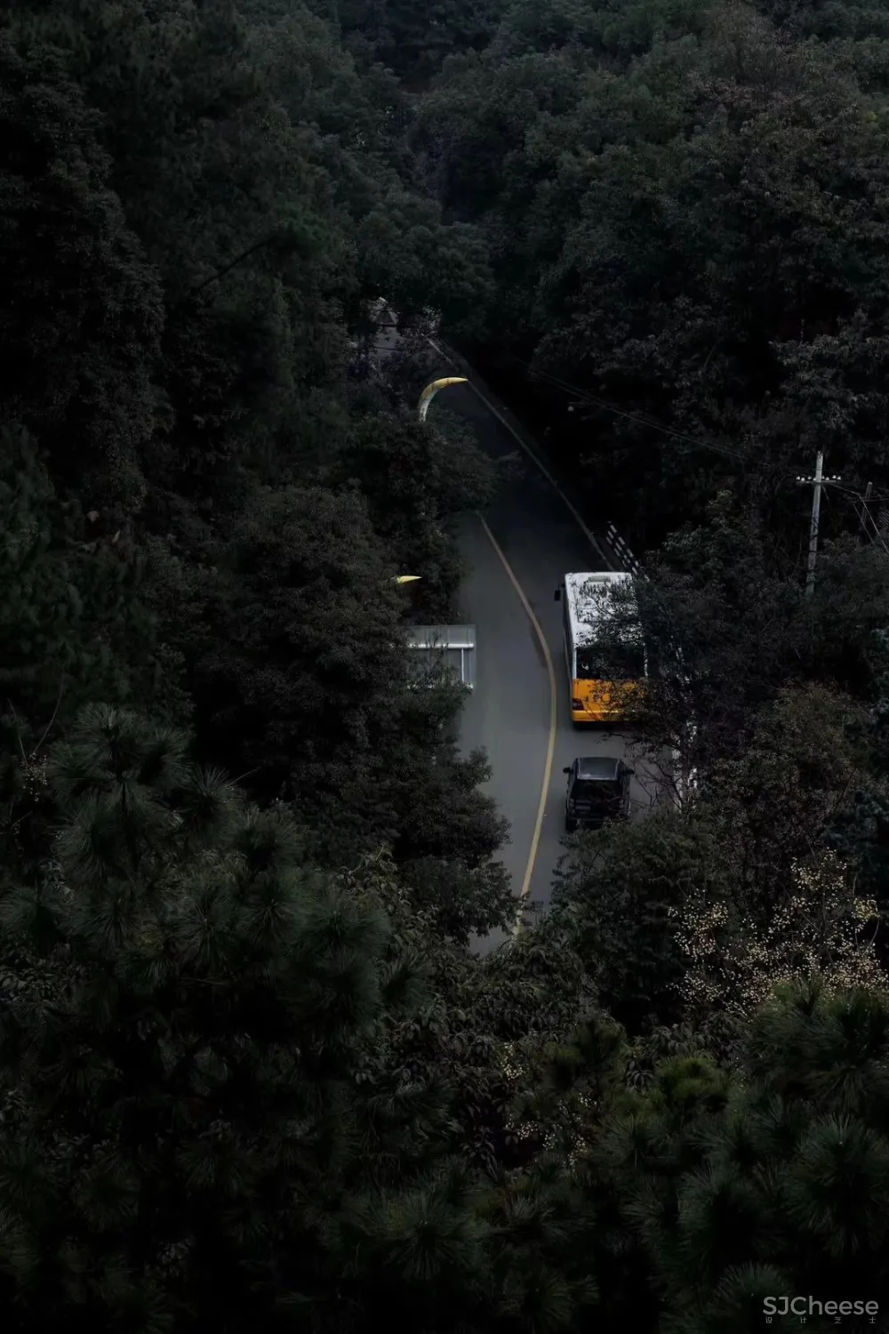 别止:重庆南山上的白房子,让人“重返18岁”