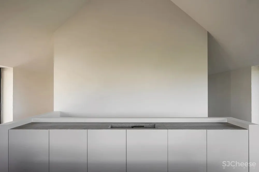 Wilfra|線條流暢和舒緩的相互作用