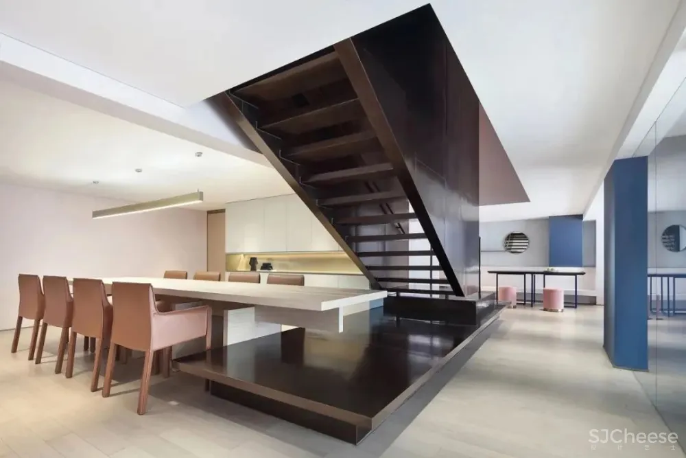 精致时尚,现代与美学的平衡