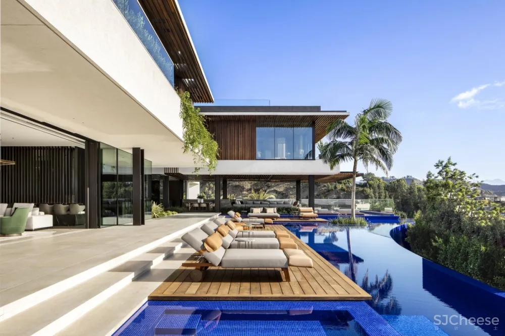 SAOTA | Hillside House , 洛杉矶天际线下的绿洲