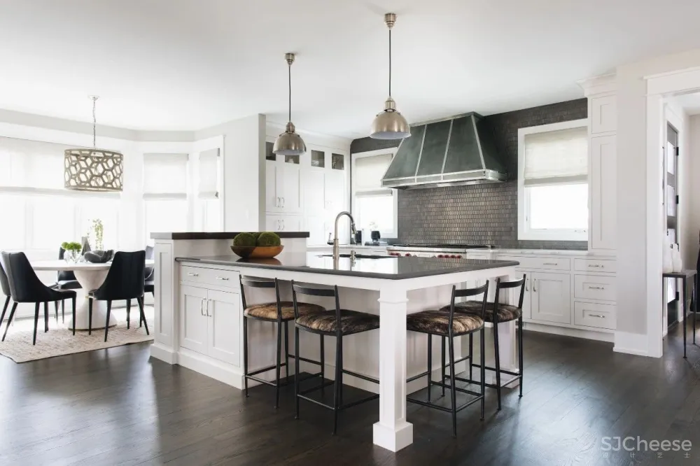 Donna Mondi 色彩视觉 与众不同