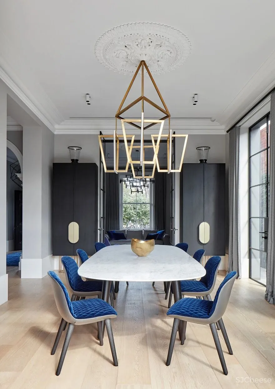 Christopher Elliott 新作 低调内敛的现代优雅