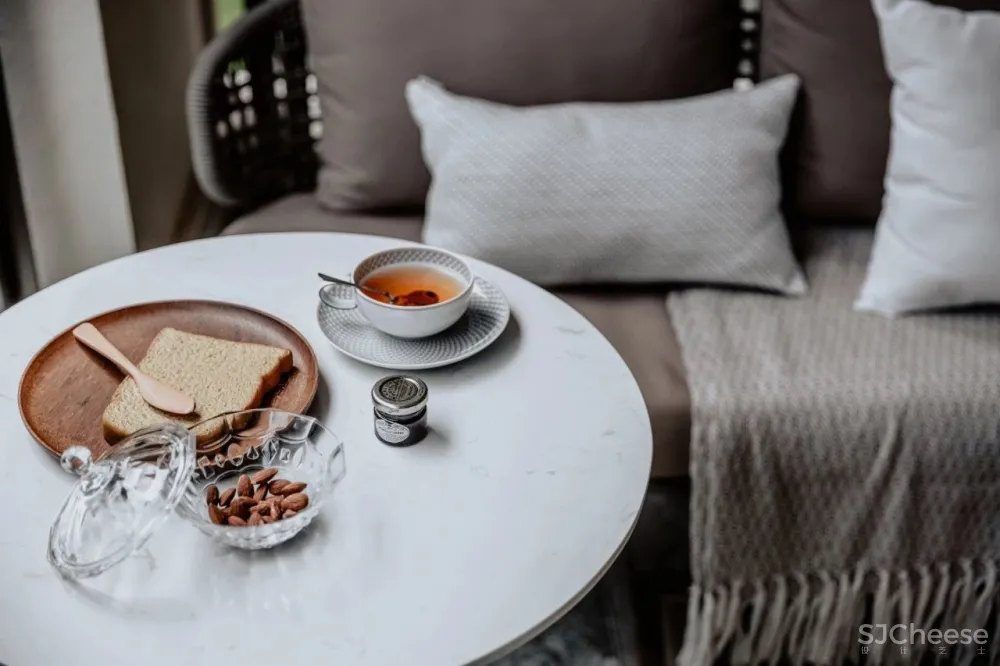 住宅丨现代 —— 都市繁杂后归于内心的对话