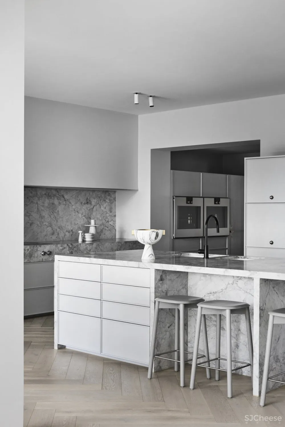 Lucy Bock | Toorak House , 大胆中性极简主义