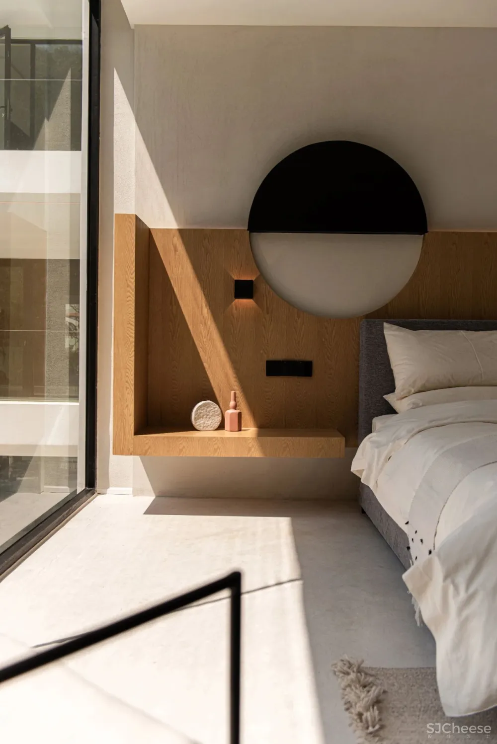 杉树林里的极美民宿