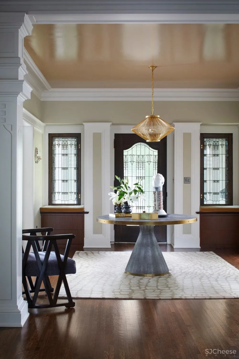 Donna Mondi 色彩视觉 与众不同