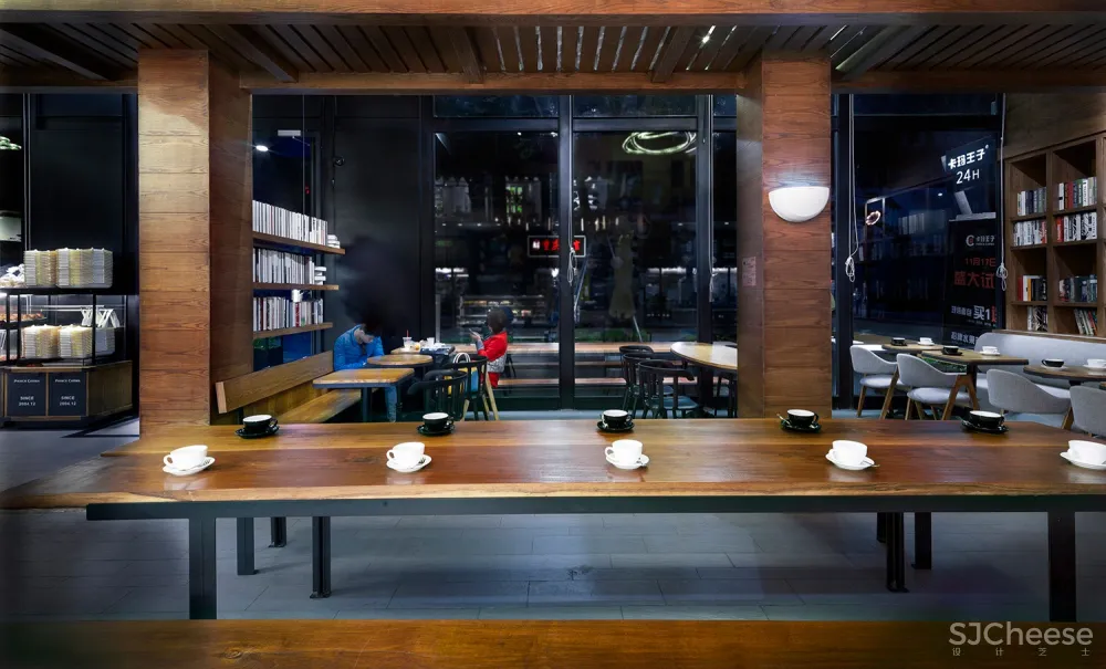 味蕾上的尊贵享受,舌尖上的「卡玛王子」,引人遐想的甜品空间设计